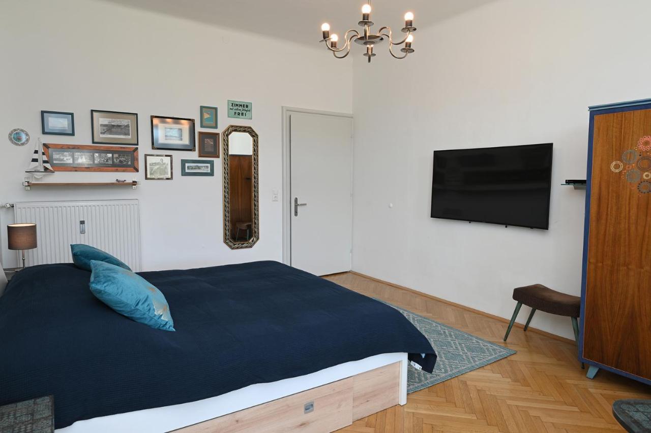 Das Karawankenplatz! Haus Der Geschenke-Carinthia Apartment Velden am Wörthersee Екстериор снимка